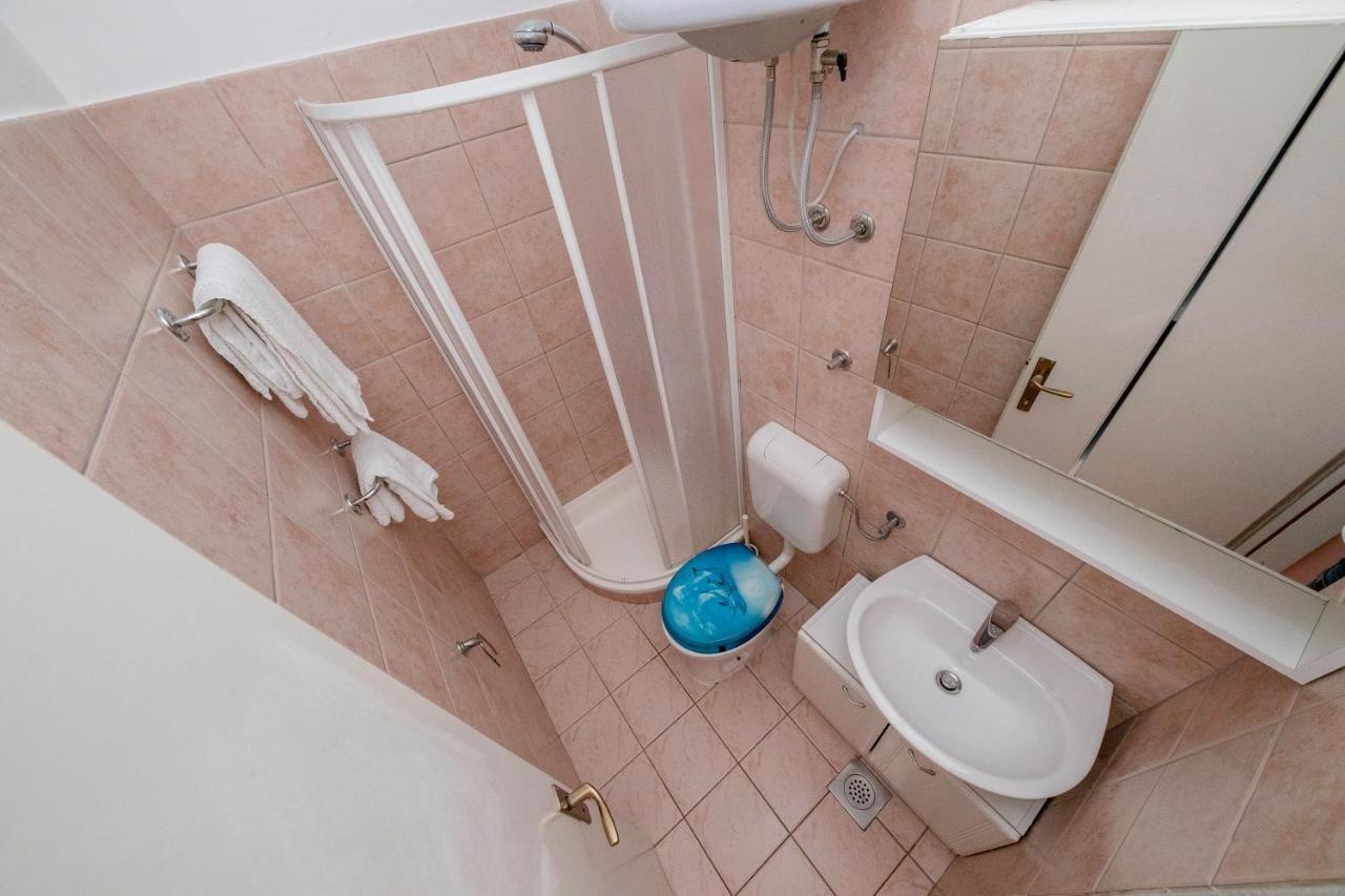 Guesthouse Sime كولان المظهر الخارجي الصورة